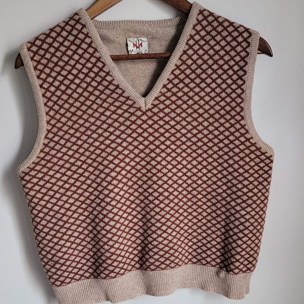 Neiman Marcus Vintage Mens Size Medium Sweater Vest Diamond Pattern Grunge